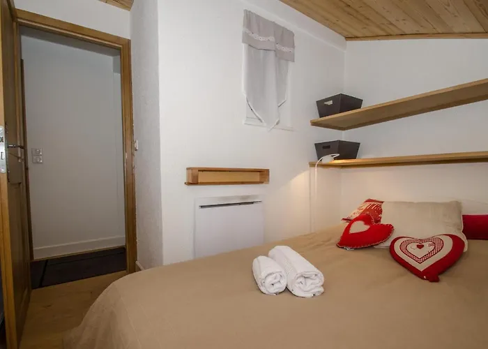 A Avec Parking, Proche Du Centre - Fr-1-343-203